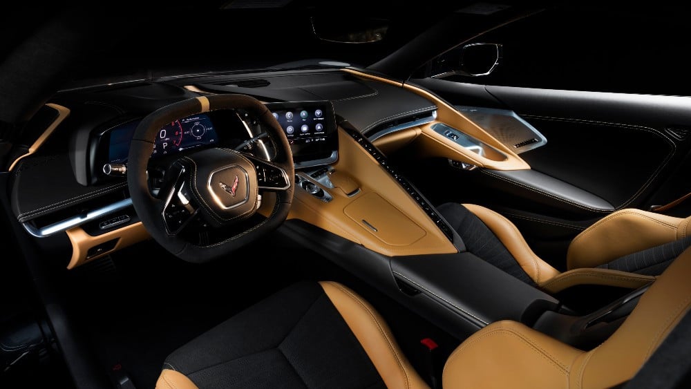 https://gcc-1307444343.cos.accelerate.myqcloud.com/images/bf6b7e/r_960x540/generations/generation_649690cb5d1e6_chevrolet-corvette-interior-cockpit.jpg