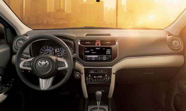 https://gcc-1307444343.cos.accelerate.myqcloud.com/images/c0dfa5/r_960x540/generations/generation_649f0f7623ec5_toyota-rush-interior-cockpit.png