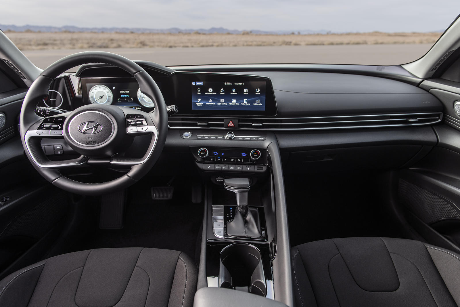 https://gcc-1307444343.cos.accelerate.myqcloud.com/images/c1e7ca/r_960x540/generations/generation_64e8420d3e231_2023-hyundai-elantra-dashboard-carbuzz-690015-1600.jpg