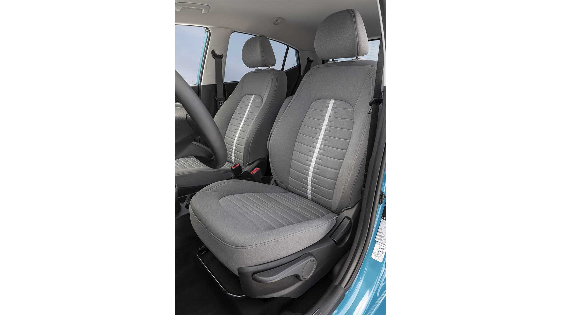 https://gcc-1307444343.cos.accelerate.myqcloud.com/images/cc8d45/r_960x540/generations/generation_6496b5db6a441_hyundai-i10-interior-front-seats.jpg