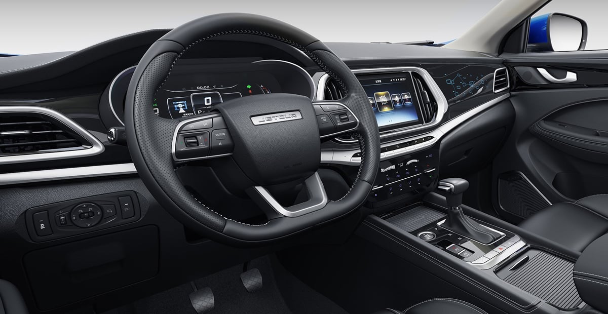 https://gcc-1307444343.cos.accelerate.myqcloud.com/images/cd3780/r_960x540/generations/generation_64a7ec9ecb531_jetour-x90-interior-steering-wheel.jpg