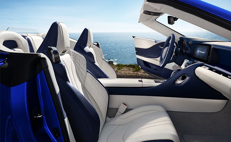 https://gcc-1307444343.cos.accelerate.myqcloud.com/images/cf5a81/r_960x540/generations/generation_662f8ea21f56e_2024-lexus-lc500-convertible-002-6463a5b590375.jpg