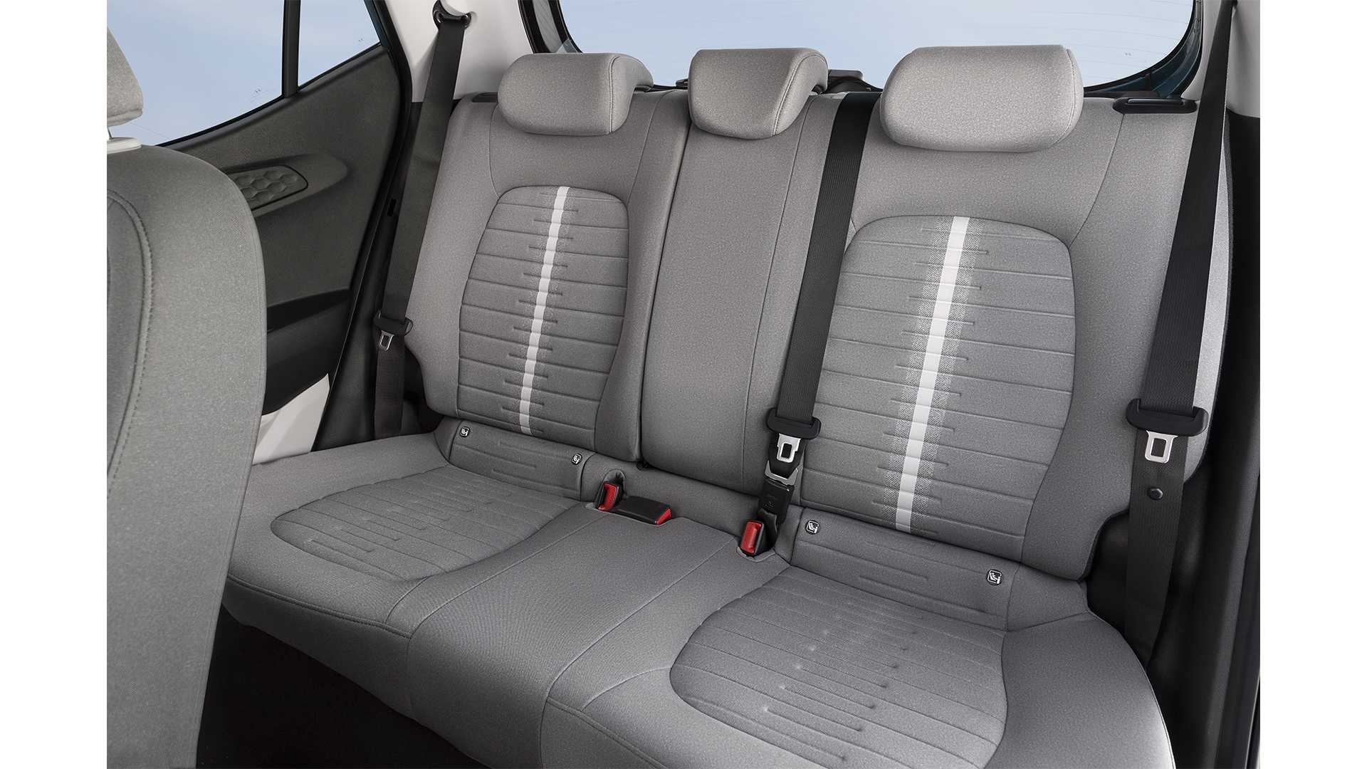 https://gcc-1307444343.cos.accelerate.myqcloud.com/images/d0decb/r_960x540/generations/generation_6496b5db91af8_hyundai-i10-interior-rear-seats.jpg
