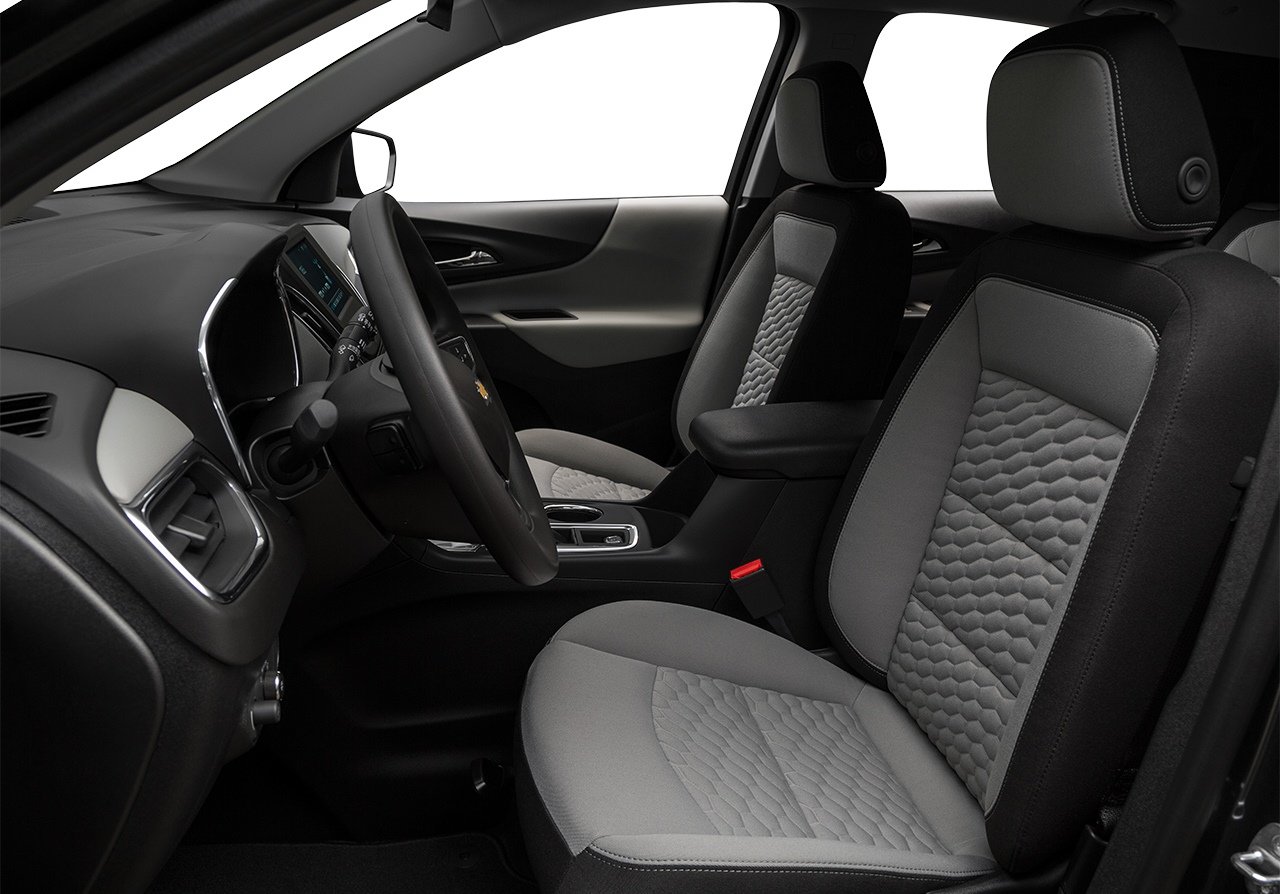 https://gcc-1307444343.cos.accelerate.myqcloud.com/images/d438f2/r_960x540/generations/generation_64a64d04dafe0_chevrolet-equinox-interior-front-seats.jpg