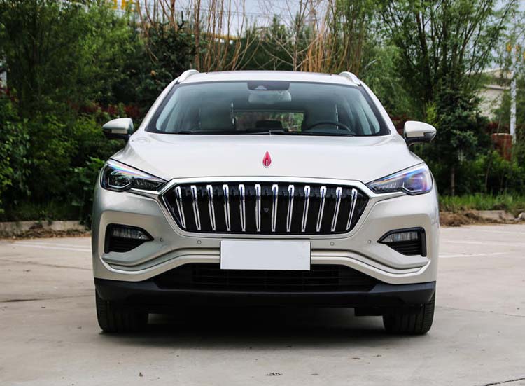 https://gcc-1307444343.cos.accelerate.myqcloud.com/images/e9eb02/r_960x540/generations/generation_64a7c41744a86_hongqi-e-hs3-exterior-front.jpg