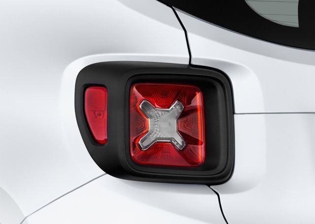 https://gcc-1307444343.cos.accelerate.myqcloud.com/images/eaf947/r_960x540/generations/generation_64a3c91919b8c_jeep-renegade-exterior-tail-light.jpg