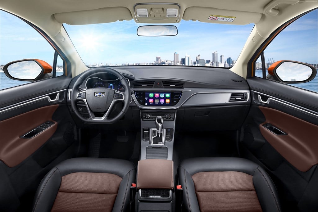 https://gcc-1307444343.cos.accelerate.myqcloud.com/images/eeb14b/r_960x540/generations/generation_6496b2760f28d_geely-gs-sport-interior-cockpit.jpeg