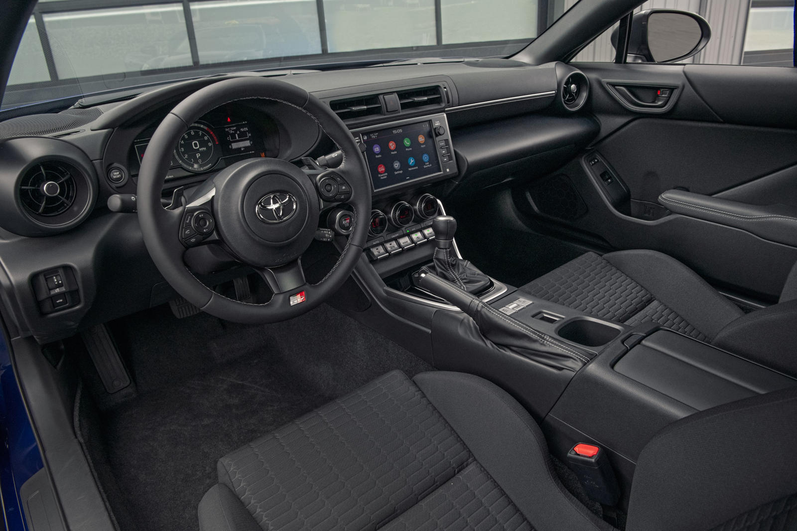 https://gcc-1307444343.cos.accelerate.myqcloud.com/images/f31567/r_960x540/generations/generation_64ae50994bd91_2023-toyota-gr86-dashboard-carbuzz-884568-1600.jpg