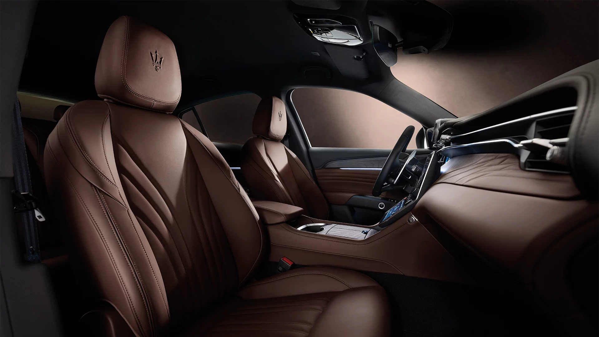 https://gcc-1307444343.cos.accelerate.myqcloud.com/images/f31cd3/r_960x540/generations/generation_6620a881b121c_maserati_grecale_gt_interni_sedili_ant.webp