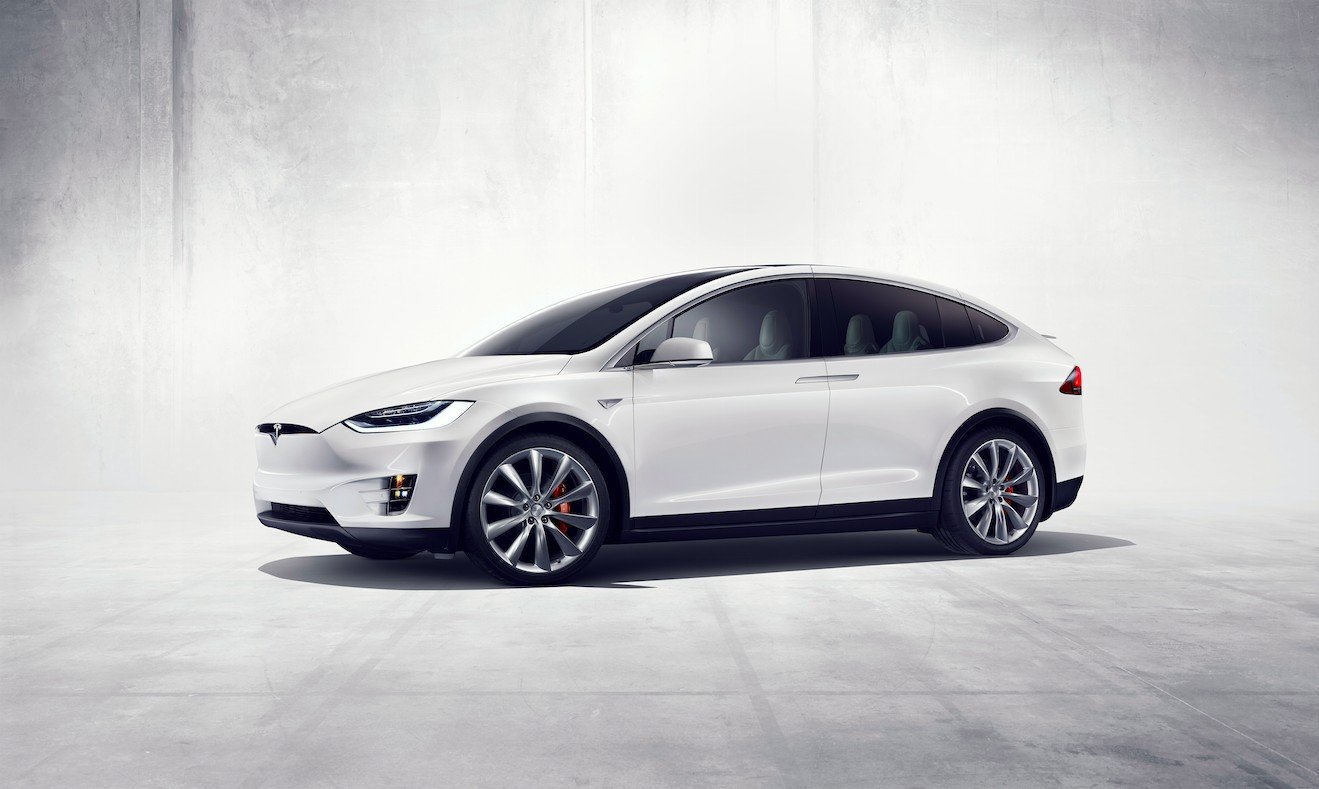 https://gcc-1307444343.cos.accelerate.myqcloud.com/images/f5e98c/r_960x540/generations/generation_64a64065547e0_tesla-model-x-cover-front-left-angled.jpg