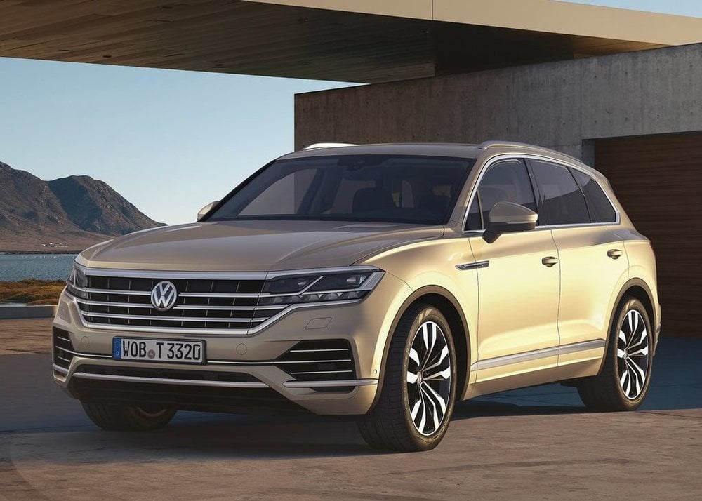 https://gcc-1307444343.cos.accelerate.myqcloud.com/images/f6a6e5/r_960x540/generations/generation_649f21924280f_volkswagen-touareg-exterior-front-left-angled.jpg