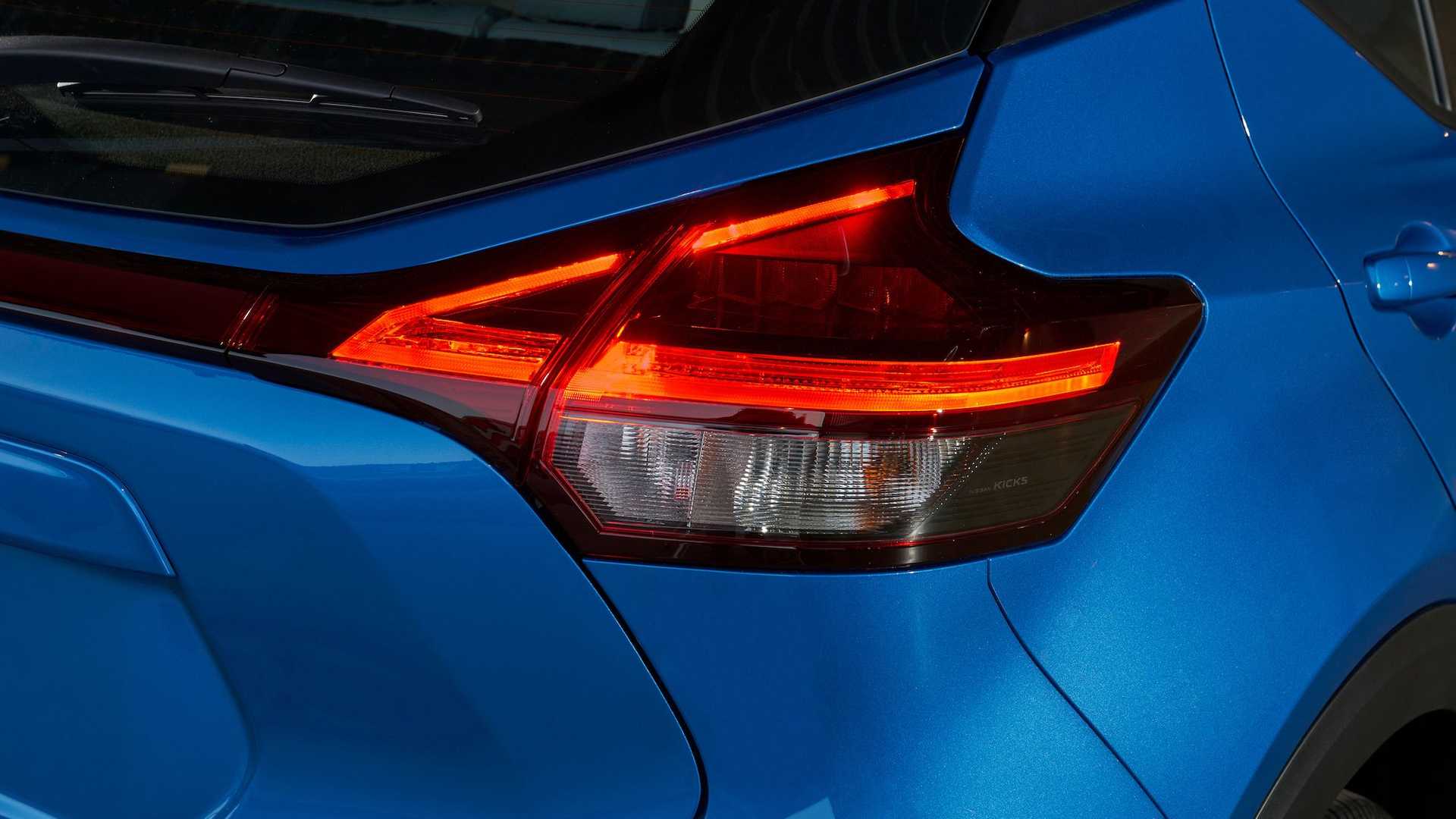 https://gcc-1307444343.cos.accelerate.myqcloud.com/images/fb89ee/r_960x540/generations/generation_649b07f2f1857_nissan-kicks-exterior-tail-light.jpg